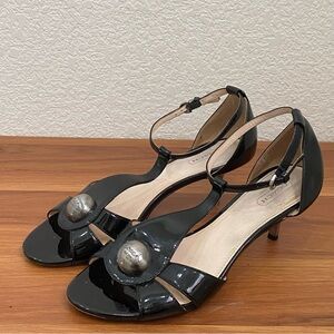 COACH Hellena Black Soft Patent Leather T-strap Kitten Heels Sandals Size 7.5B